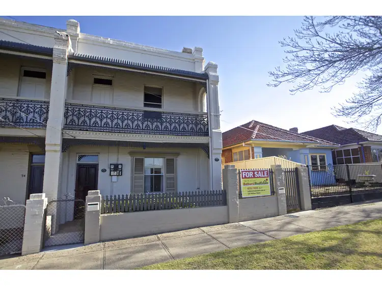 76 Piper Street, Bathurst NSW 2795