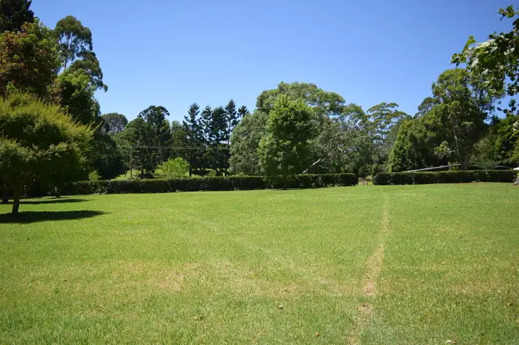 Second view of Homely house listing, 2 SLINGSBY Road, Tamborine Mountain QLD 4272