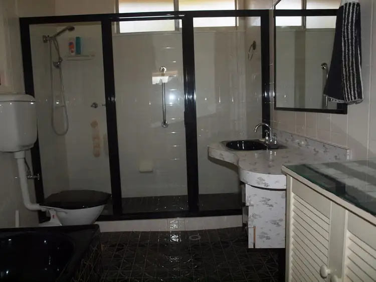 Sixth view of Homely house listing, 11 Robert Street, Narrandera NSW 2700