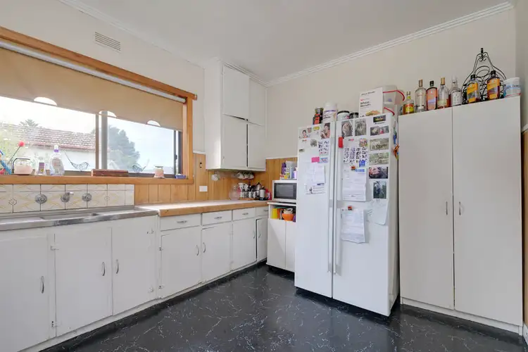 Fourth view of Homely house listing, 2 McCallum Court, Traralgon VIC 3844