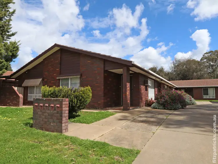 Main view of Homely unit listing, 2/31 Wren Street, Mount Austin NSW 2650