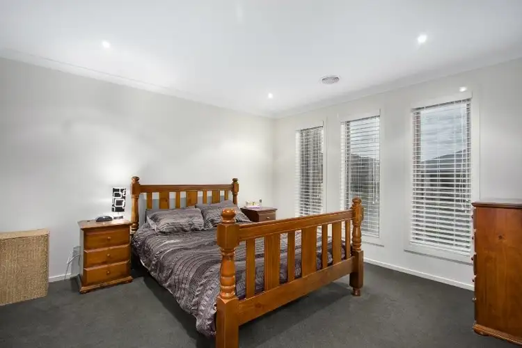 Seventh view of Homely house listing, 5 Cedarwood Drive, Warragul VIC 3820