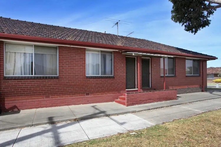 2/20 Belmore Road, Sunshine North VIC 3020