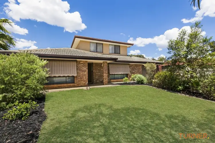 4 Hall Crescent, Burton SA 5110