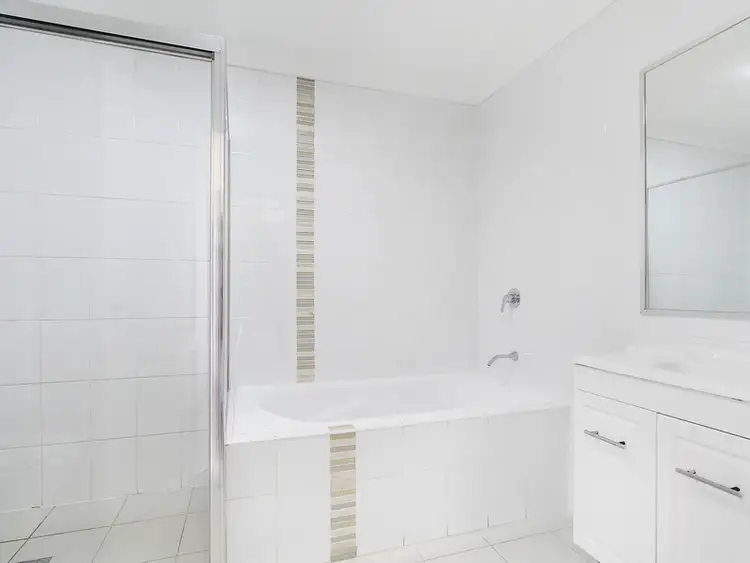 Sixth view of Homely apartment listing, 4/21-27 Cross Street, Guildford NSW 2161