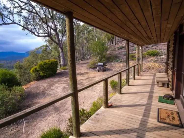 150 Howqua River Road, Howqua VIC 3723