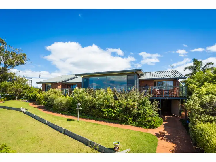 96 Pacific Way, Tura Beach NSW 2548