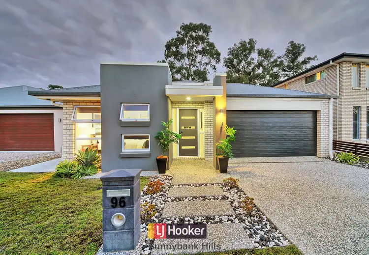 96 Oak Place, Mackenzie QLD 4156