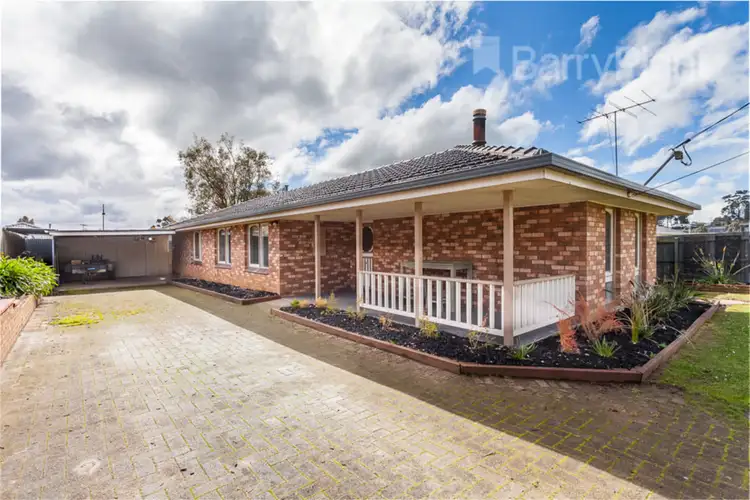 9 McClure Street, Drouin VIC 3818