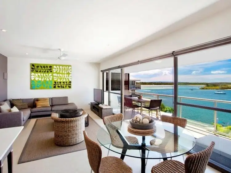 26 'Noosa Shores' 86 Noosa Parade, Noosa Heads QLD 4567