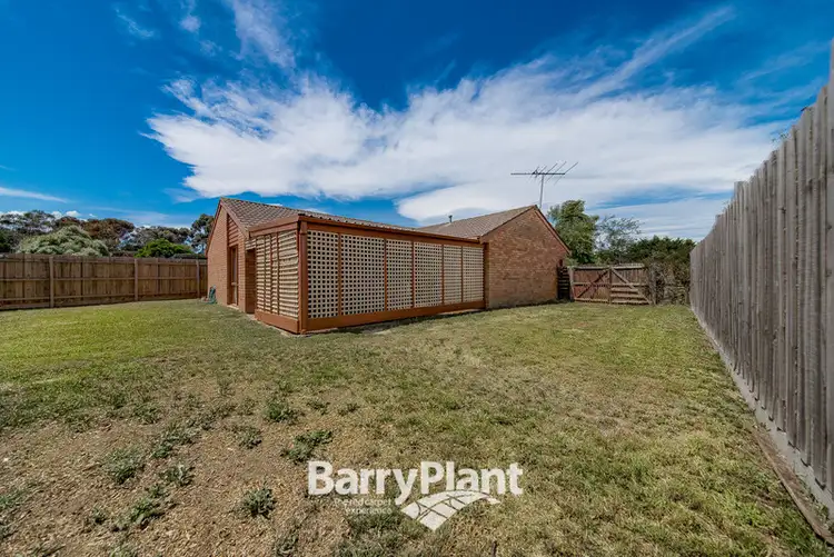 Fifth view of Homely house listing, 5 Tania Court, Pakenham VIC 3810