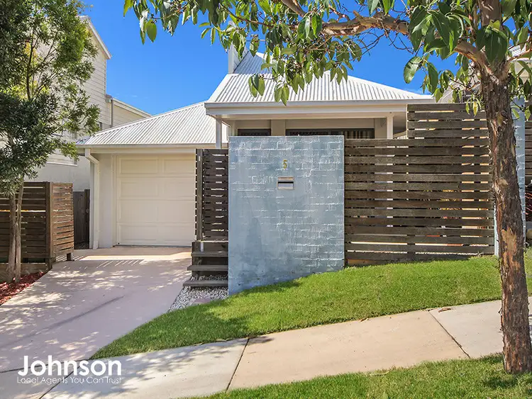 5 Clearpoint Way, Springfield Lakes QLD 4300