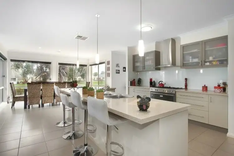 Second view of Homely house listing, 9 Teriki Place, Garfield VIC 3814