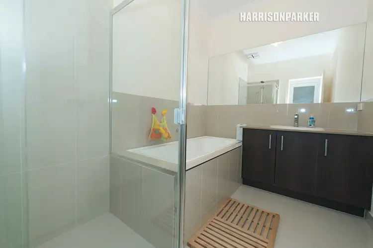 Seventh view of Homely house listing, 20 Saltbush Crescent, Craigieburn VIC 3064