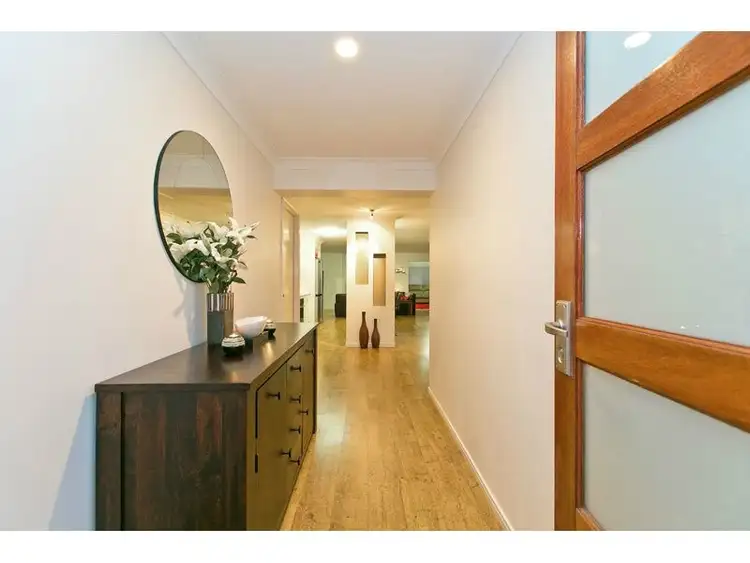 43 Aquila Street, Redland Bay QLD 4165