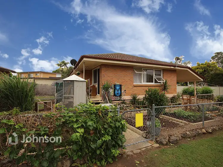 9 Kynance Street, Leichhardt QLD 4305