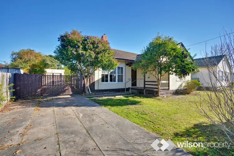 24 Foxlease Avenue, Traralgon VIC 3844
