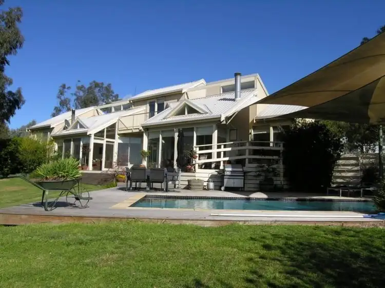 63 Ford Drive, Mansfield VIC 3722