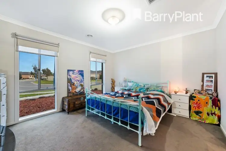 Second view of Homely house listing, 8 Salvia Avenue, Pakenham VIC 3810