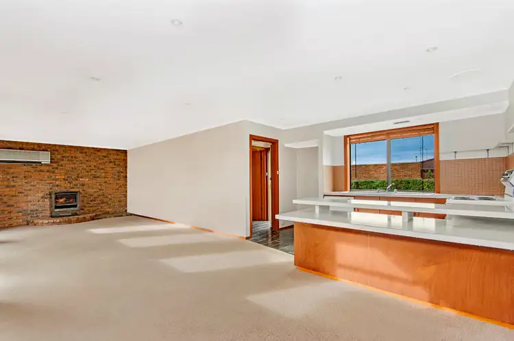 Third view of Homely house listing, 8 McDonald Avenue, Hamilton VIC 3300