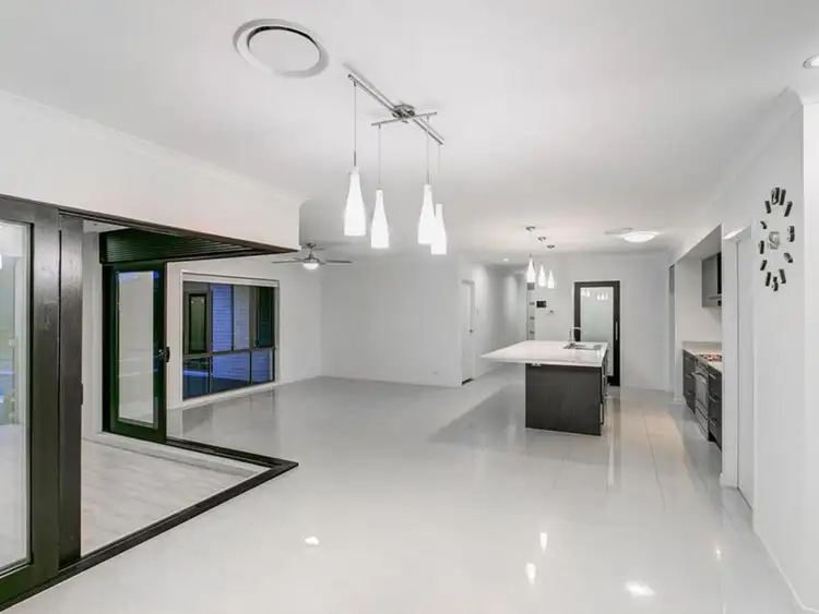 Seventh view of Homely house listing, 18 Tweeddale Circuit, Drewvale QLD 4116