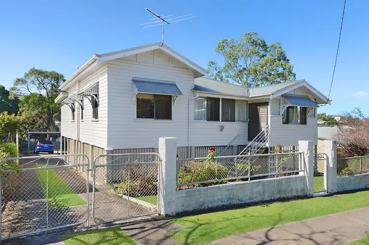 54 Barlow Street, Clayfield QLD 4011