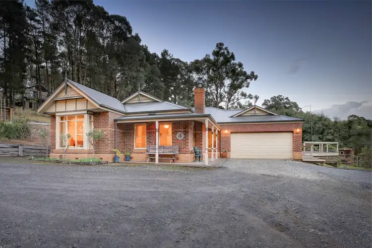 4 Wong Hee Road, Emerald VIC 3782