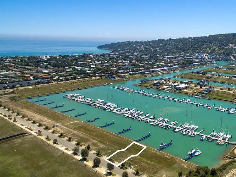 33 South Harbour Esplanade, Safety Beach VIC 3936
