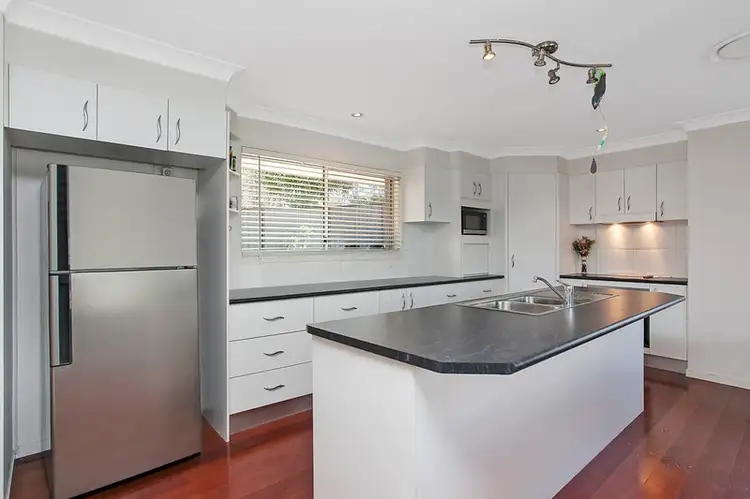 16 Mylor Street, Nerang QLD 4211