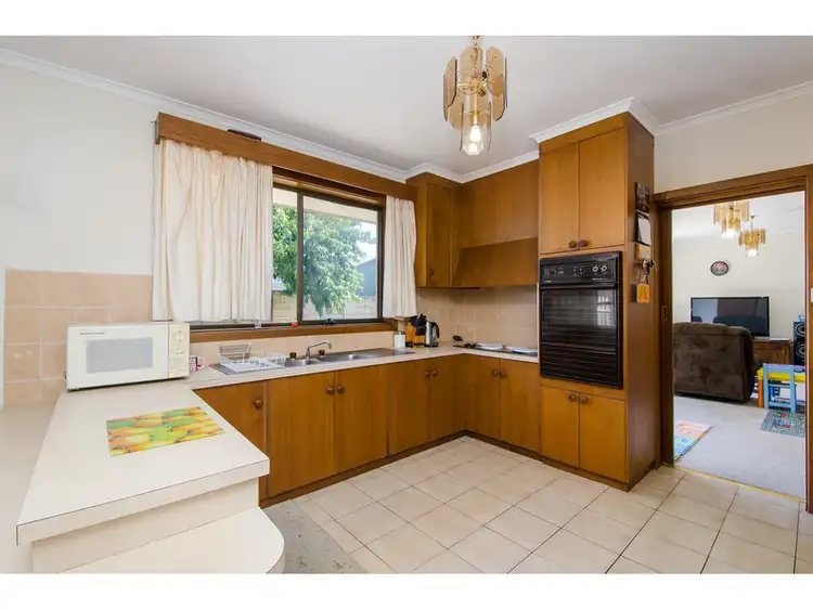 Fifth view of Homely house listing, 5 Beth Place, Mount Gambier SA 5290