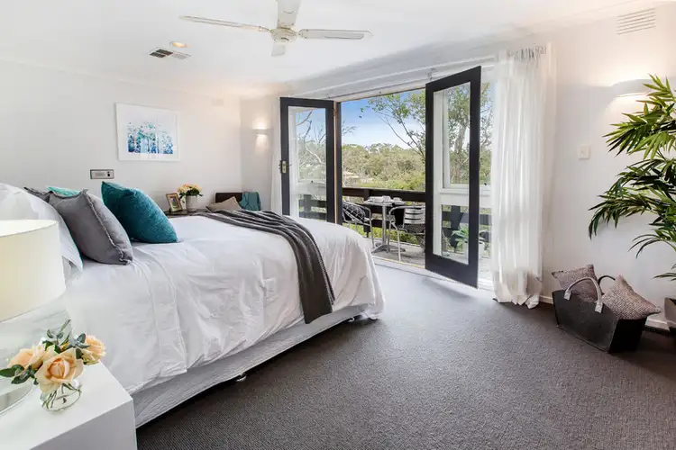 5 Lorrimore Close, Mount Eliza VIC 3930