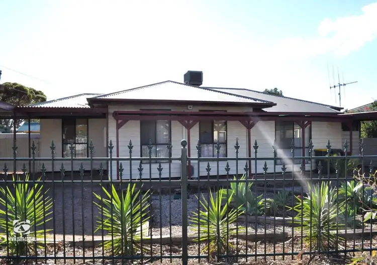 33 Fullerton Crescent, Port Augusta SA 5700