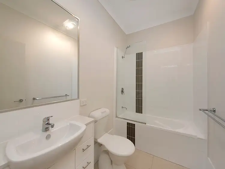 Fifth view of Homely townhouse listing, 2/28 Railway Terrace, Corinda QLD 4075