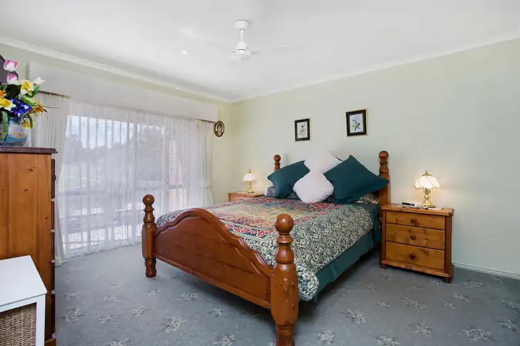 Seventh view of Homely house listing, 26 Kiaman Close, Bushfield VIC 3281