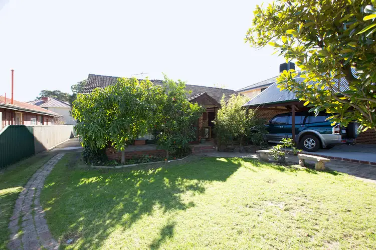 21 Beveridge Street, Bentley WA 6102