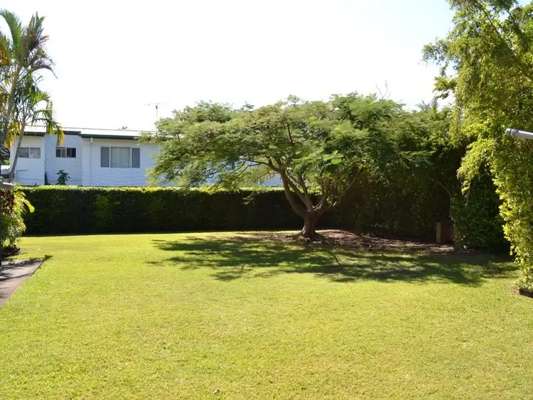 Third view of Homely block of units listing, 33 Ahern Street, Labrador QLD 4215