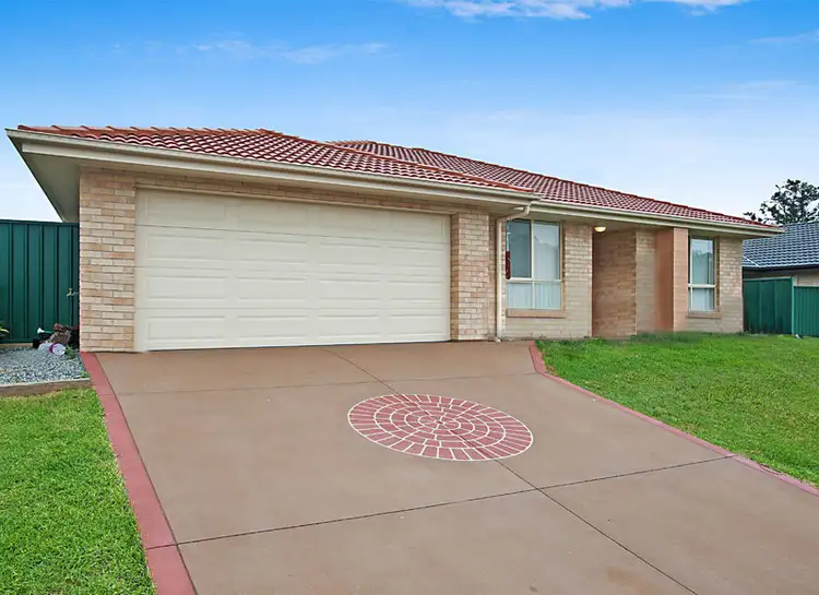 14 Mileham Circuit, Rutherford NSW 2320