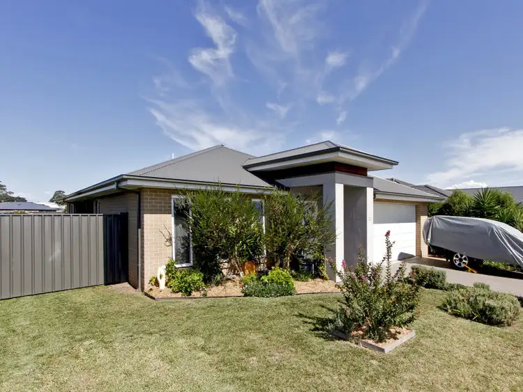 27 Glebe Drive, Sale VIC 3850