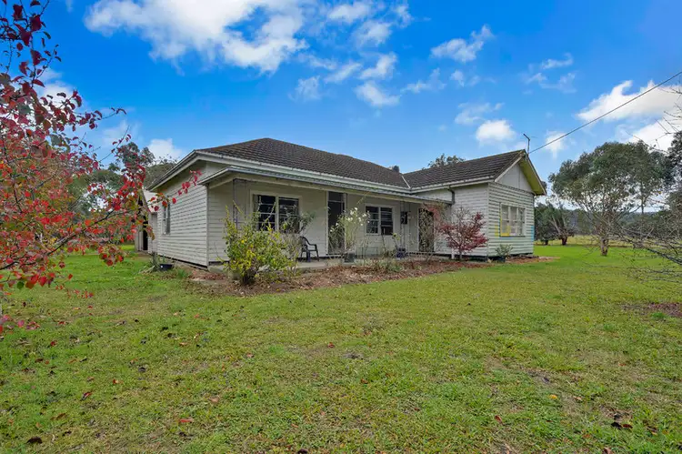 140 Humphrey Road, Toongabbie VIC 3856