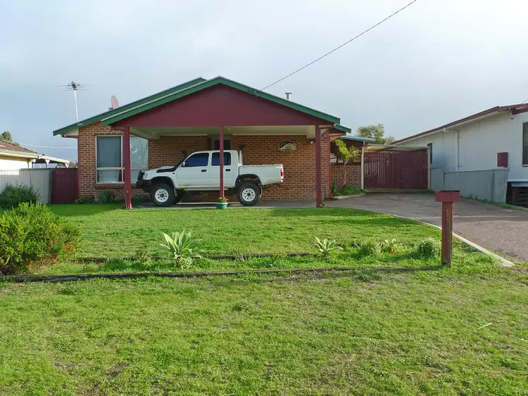 11 Heenan Street, Nulsen WA 6450