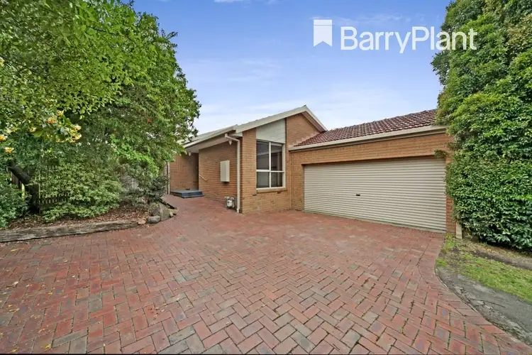 4 McInnes Court, Pakenham VIC 3810