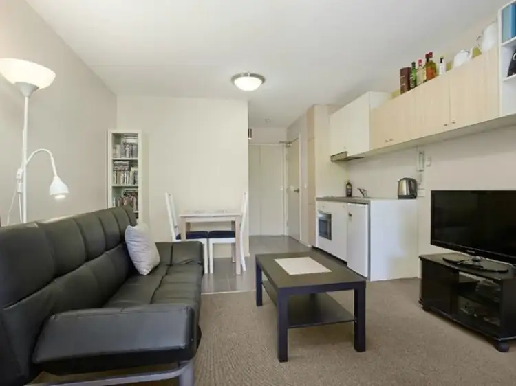Third view of Homely apartment listing, 4/137 Palmerston, Carlton VIC 3053