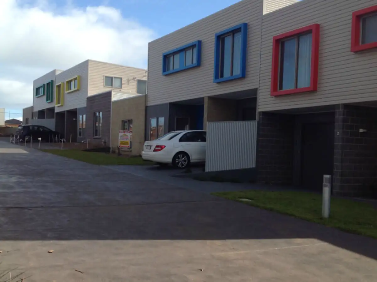 Main view of Homely townhouse listing, 25 Napier Place, Warrnambool VIC 3280