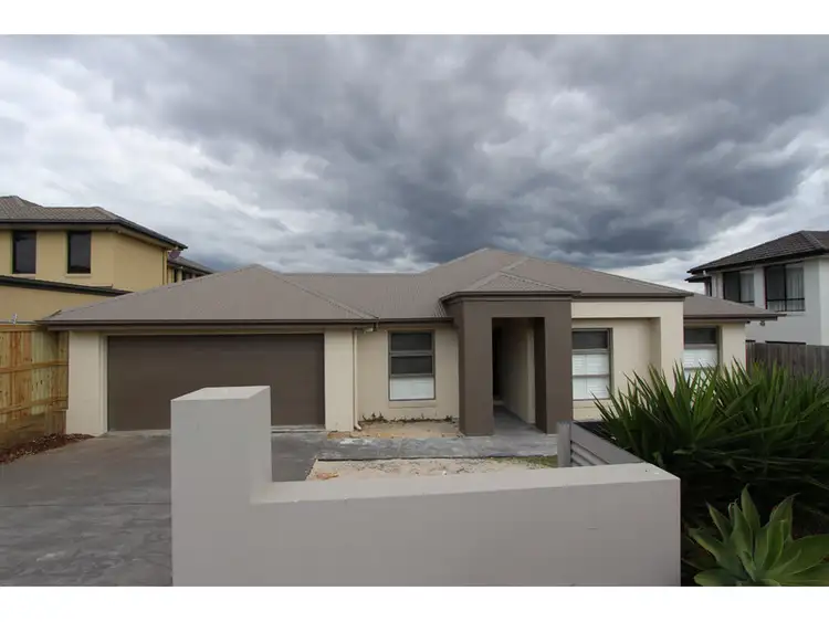 30 Azzure Street, Eight Mile Plains QLD 4113