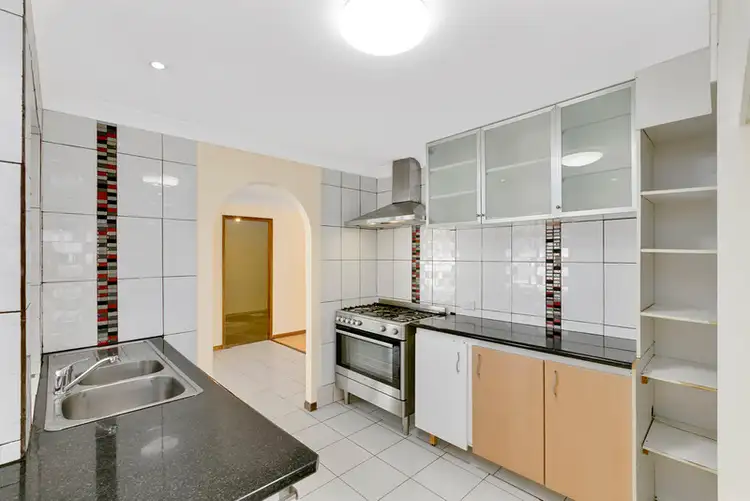 Fifth view of Homely house listing, 40 Jancoon Court, Carrara QLD 4211