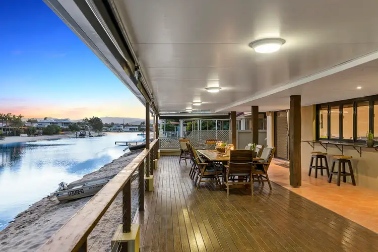 8 Dolphin Court, Palm Beach QLD 4221