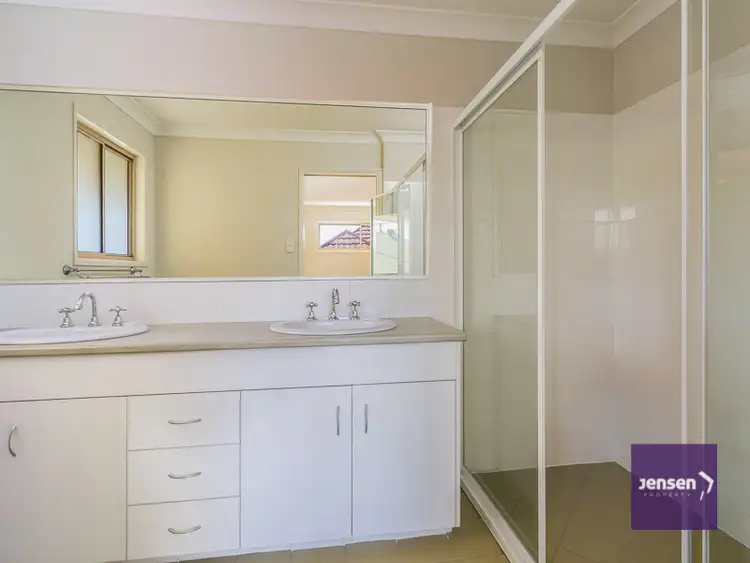Sixth view of Homely townhouse listing, 2/20 Wilkie Street, Yeerongpilly QLD 4105