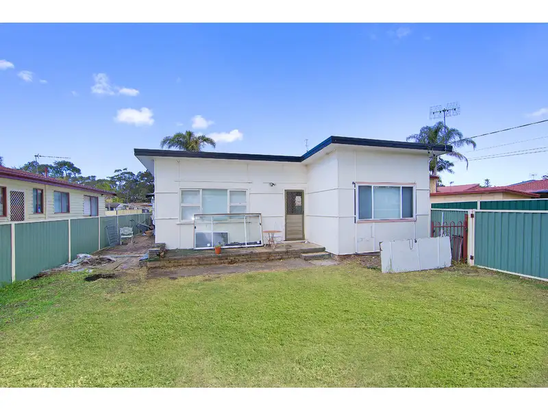 Main view of Homely house listing, 1/17 Shamrock Drive, Berkeley Vale NSW 2261