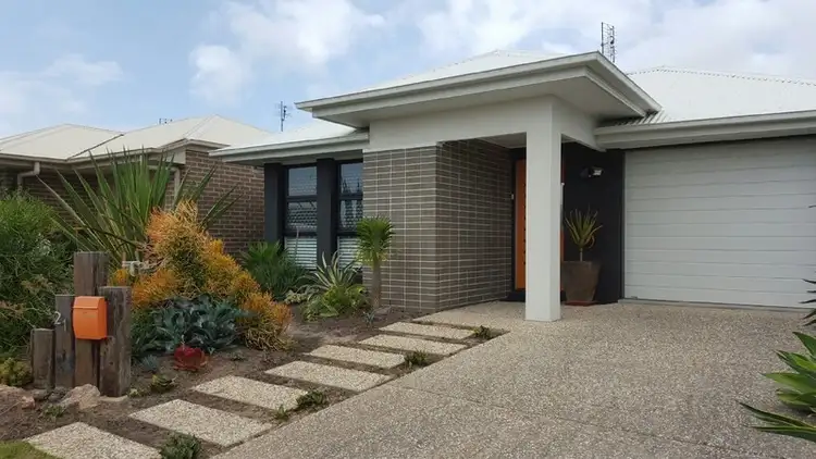 21 Sapphire Street, Caloundra West QLD 4551