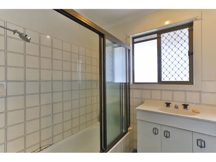 Sixth view of Homely unit listing, 8/2 Benjamin Street, Mount Lofty QLD 4350